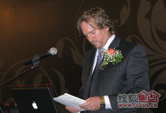 Carl Robinson 演讲